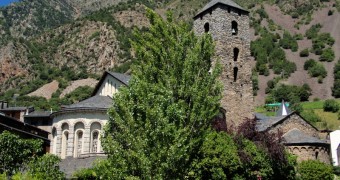 Foto Jejak: Andorra, Gereja Santo Stefanus di Andorra la Vella Esglesia de Sant Esteve (Saint Stephen church)