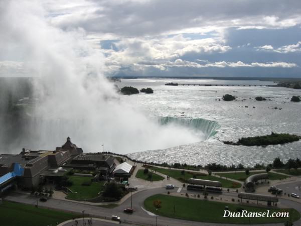 Air Terjun Niagara "Tapal Kuda" (Kanada) Niagara Falls "Horseshoe" (Canada)