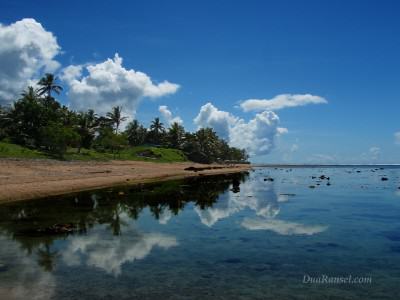 Fiji: Perfect mirror on Fijian lagoon Fiji: Perfect mirror on Fijian lagoon