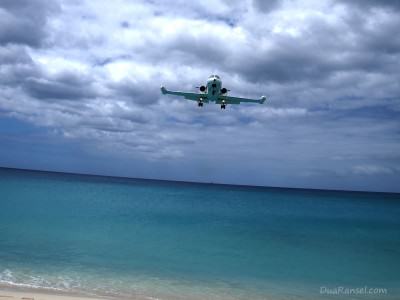 Sint Maarten: Landing airplanes