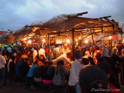 Morocco Marrakech Medina - Warung laris manis di Jemaa el-Fnaa Warung laris manis di Jemaa el-Fnaa - Marrakesh, Maroko
