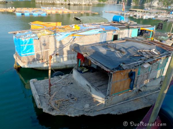 Vietnam Halong Bay 45 - rumah kapal berdinding anyaman 2R rumah kapal berdinding anyaman