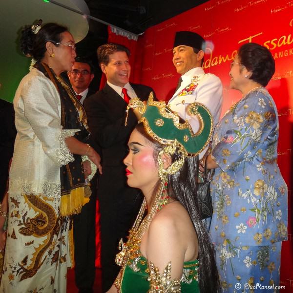 Madame Tussauds Bangkok - Soekarno - Megawati - Sukmawati 2 2R Madame Tussauds Bangkok - Soekarno - Megawati - Sukmawati