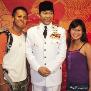 Madame Tussauds Bangkok - Soekarno Sirozy Dina Madame Tussauds Bangkok - Soekarno Sirozy Dina