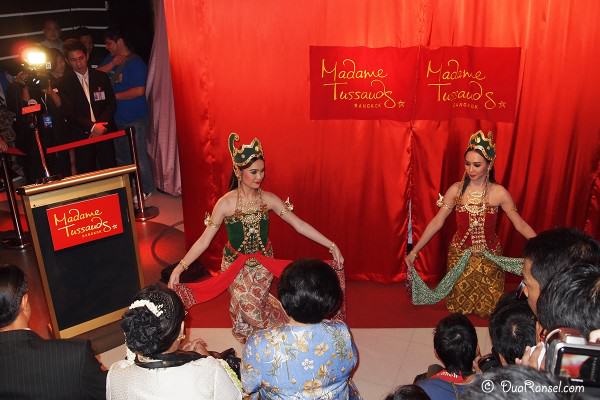 Madame Tussauds Bangkok - Peresmian patung lilin Soekarno - Tarian pembuka Madame Tussauds Bangkok - Peresmian patung lilin Soekarno - Tarian pembuka