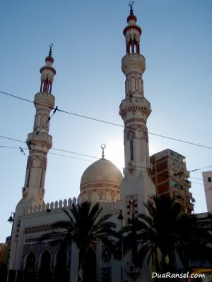 Sebuah masjid di Alexandria, Mesir