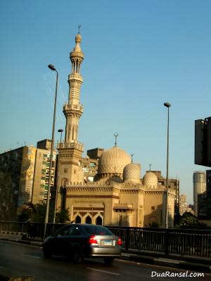 Sebuah masjid di Kairo, Mesir