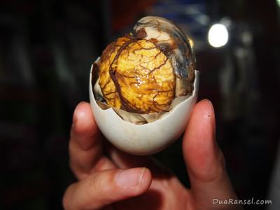 Wisata kuliner Filipina: Balut (close-up)