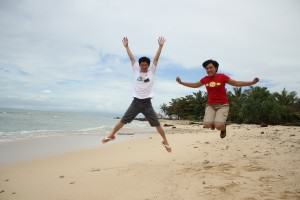 IndoJumpTravelers 11 Andreas and Mba Rie - Tanjung Lesung Beach
