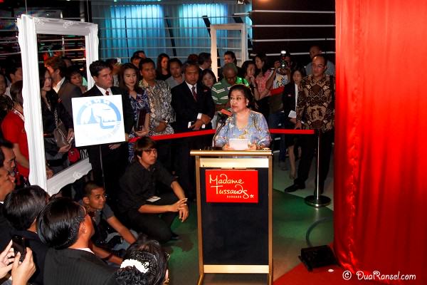 Madame Tussauds Bangkok - Peresmian patung lilin Soekarno - Sambutan Megawati 2R