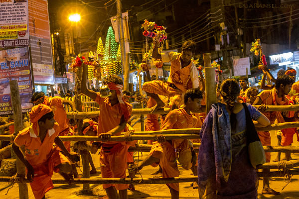 Pilgrims, Ganges River, Varanasi